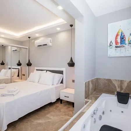 Lejlighed Luxury Flat With Jacuzzi And Amazing Sea View In *